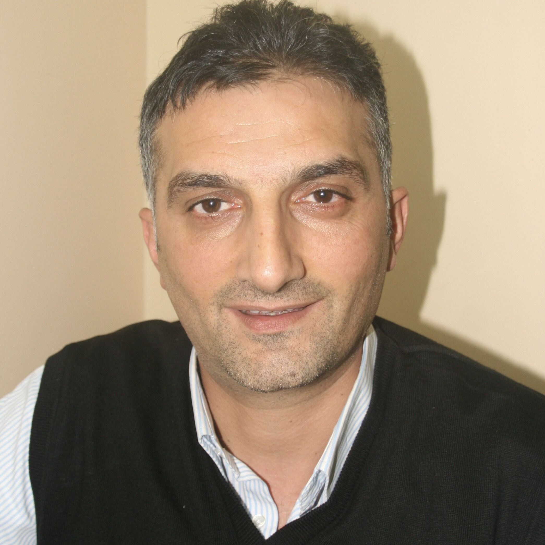 ÖZGÜR AYAYDIN
