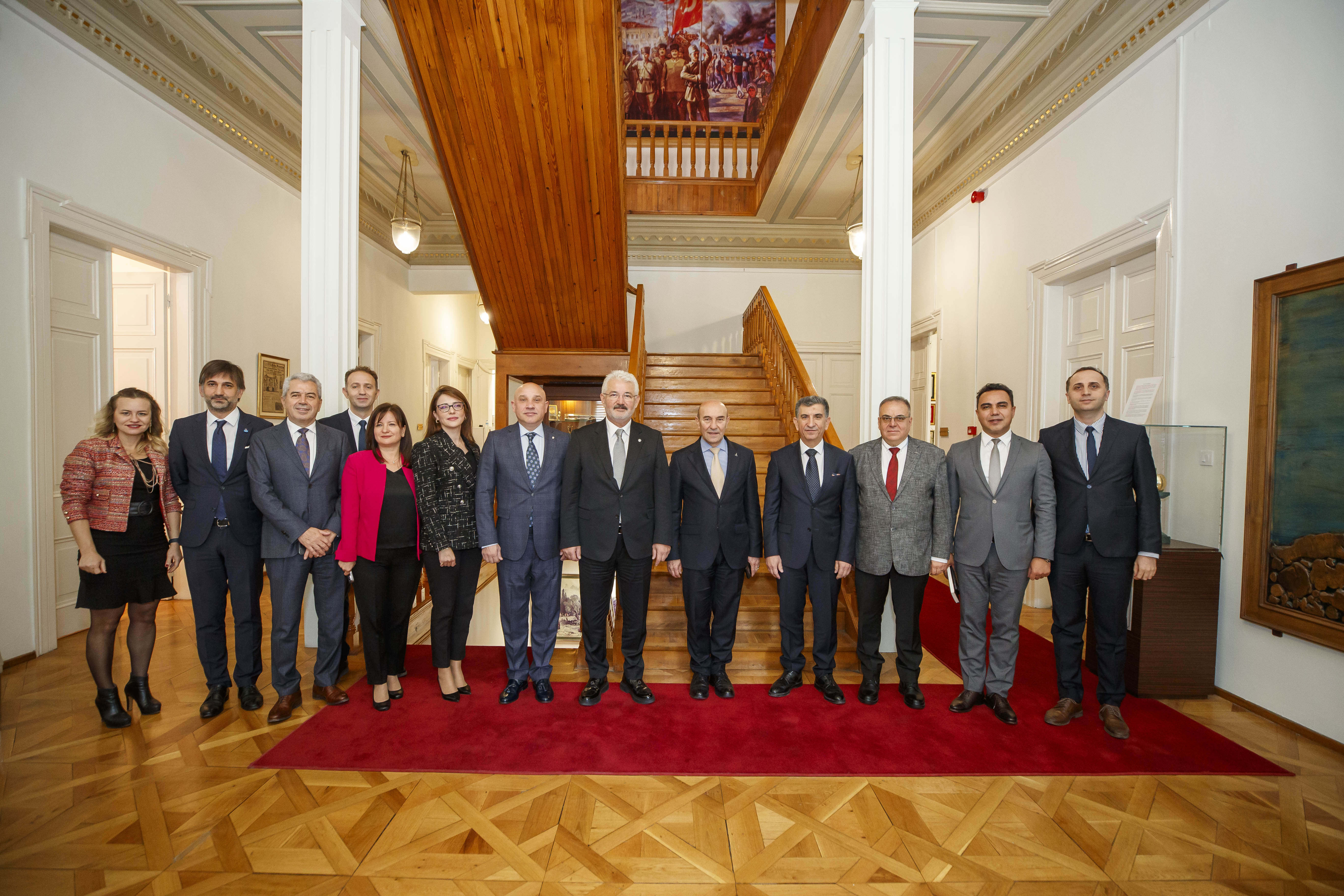 ozgursesgazetesi.com